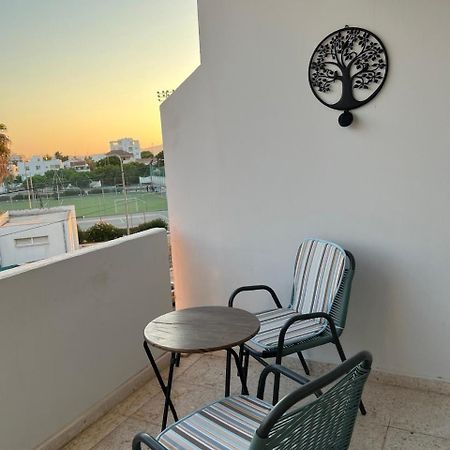 Tower Court Rooms Larnaca Exterior photo